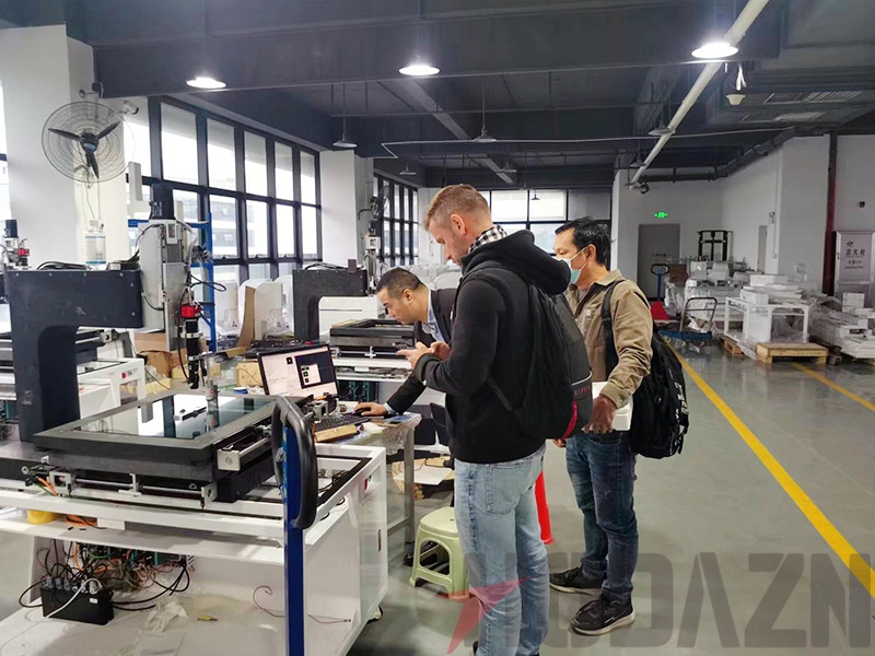 2022年11月份法國(guó)客戶現(xiàn)場(chǎng)考察，預(yù)定二次元